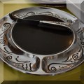 K06. Cheese and cracker set. 